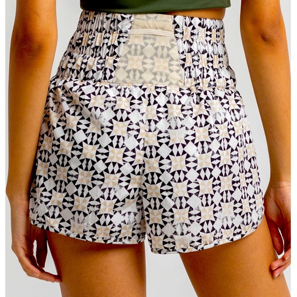 Free People The Way Hone Shorts - Picture 2 of 8